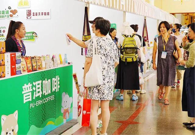天花板”展销会成了文旅新爆款麻将胡了试玩模拟器魔都“逛吃(图2)